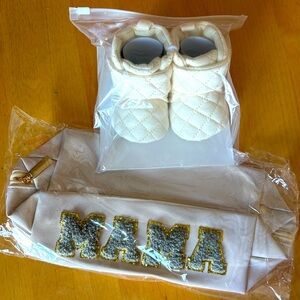 Baby/Mom Gift 🩷🩵